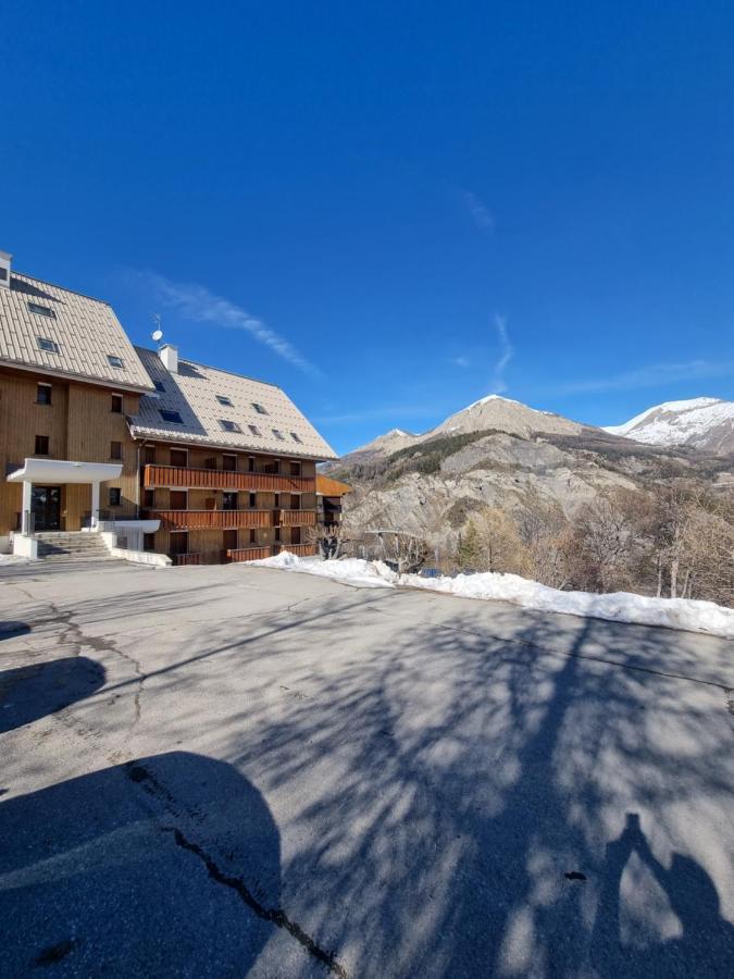 Studio Au Pied Des Pistes Аллос Екстер'єр фото